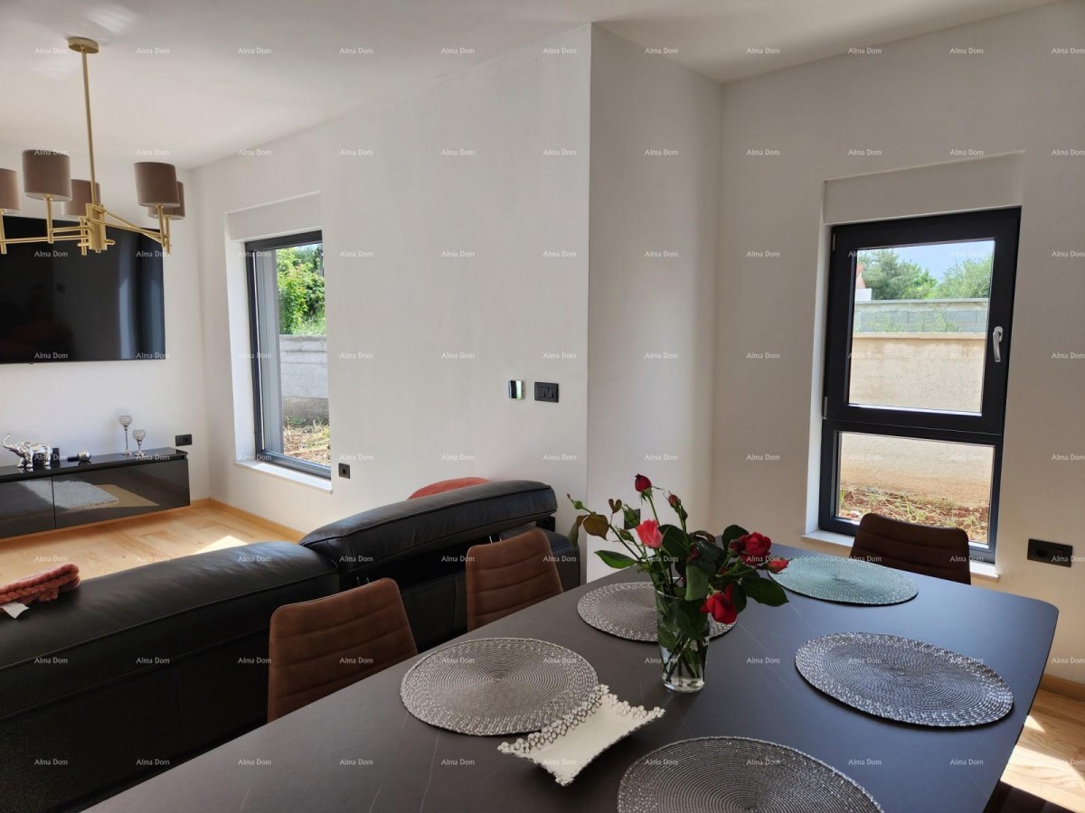 Istria, Ližnjan, 1 km to the center of Medulin, new modern house with pool for vacation. 4