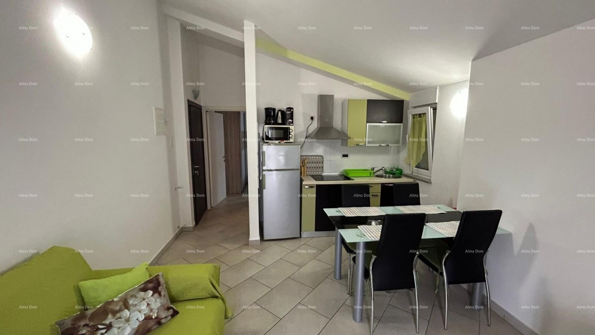 Prodajemo kuću sa više apartmana i bazenom. Pula Veli vrh. 27