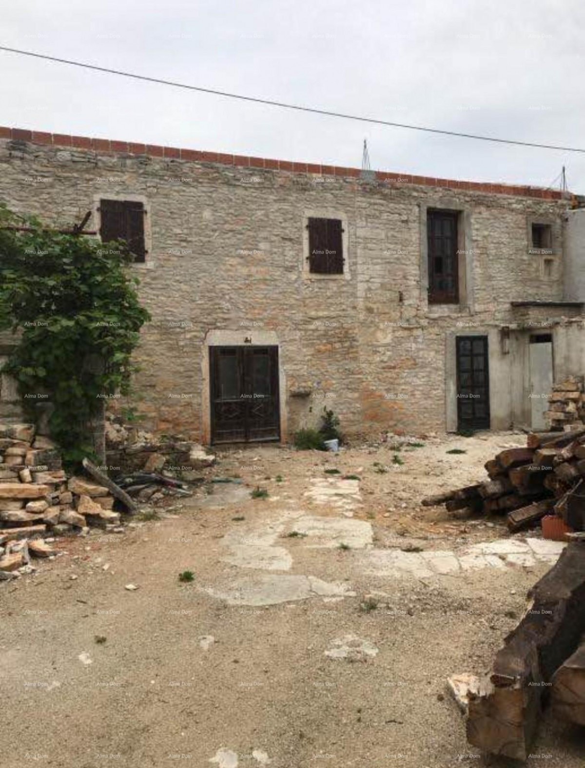 Kamena hiša za renovacijo s projektom, Kanfanar! 3