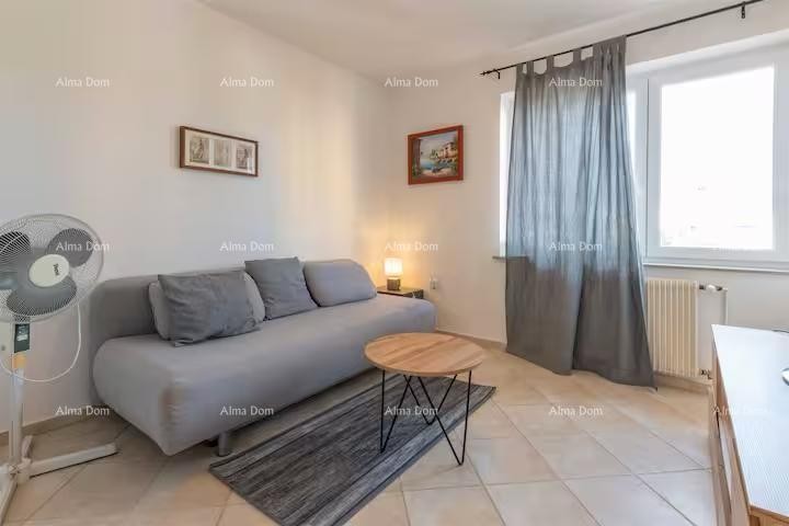 Отличная возможность! Продажа - привлекательный дом с бассейном и ухоженным участком, Банйоле! 27