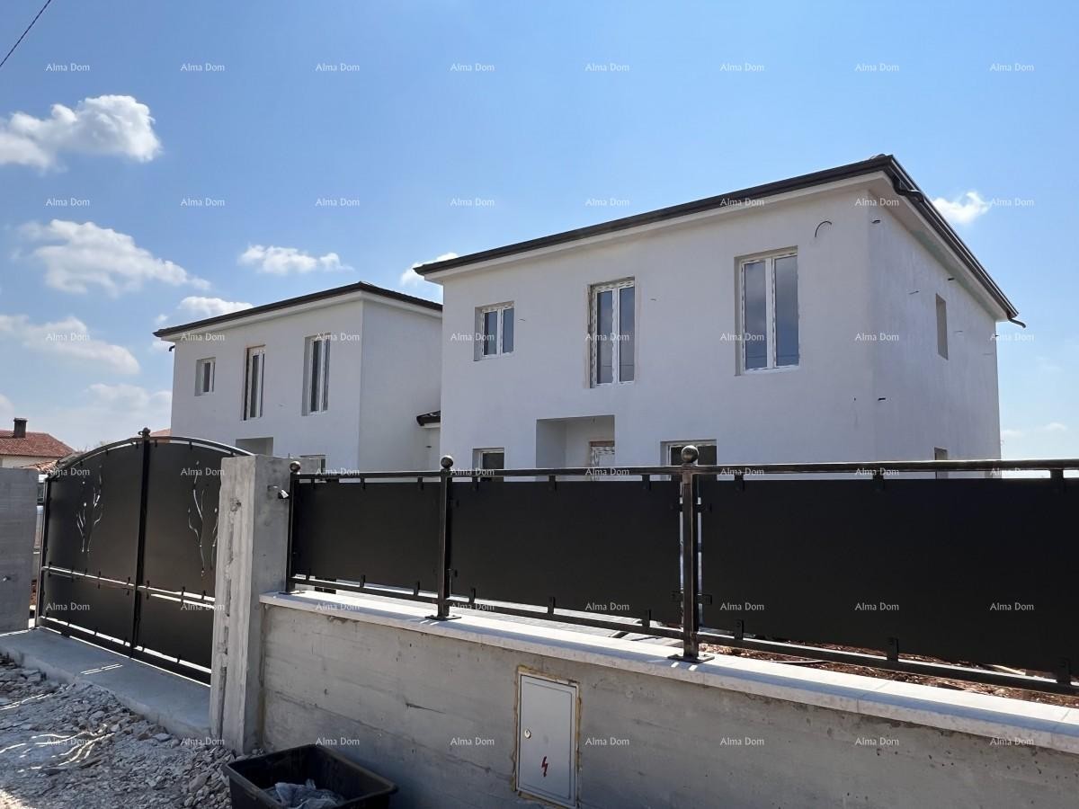 Nova hiša s bazenom, moderno opremljena. 7 km do centra mesta Poreč. 2