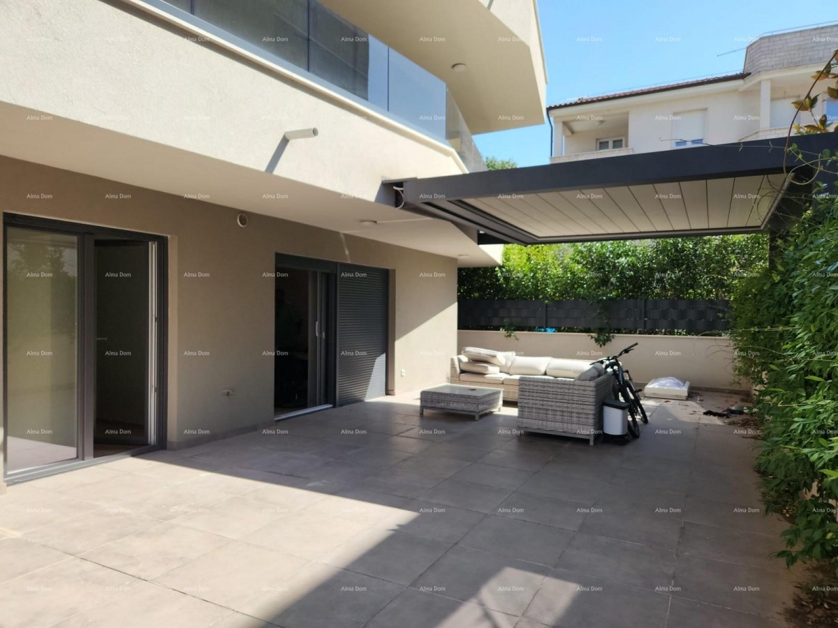 STOJA Moderno appartamento con terrazza di 80 m², a 100 m dal mare a Pola! 13