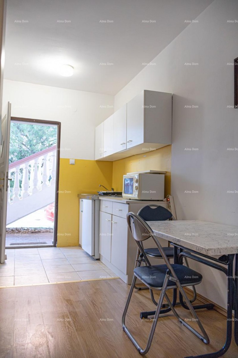 Prizemni apartma z ložo in bazenom. Medulin. 3