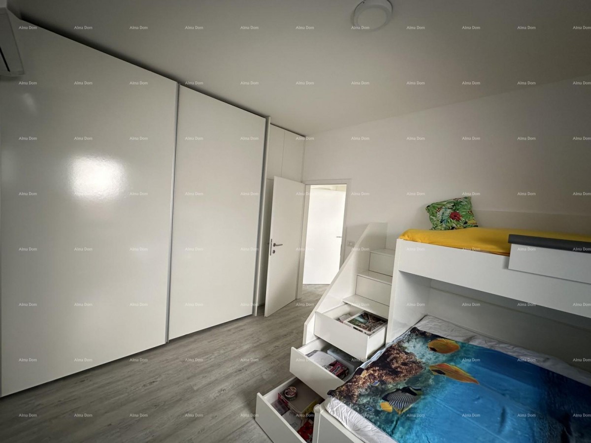 Čudovita hiša s tremi etažiranimi apartmaji v starem mestnem jedru Poreča! 36