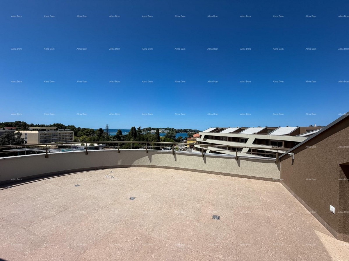 DVOETAŽNI APARTMA V CENTRU POREČA 21