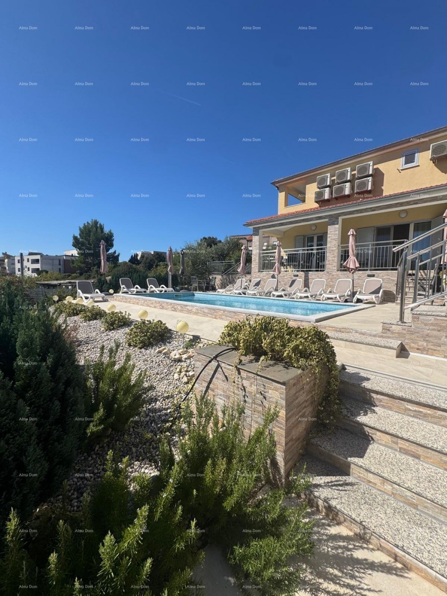 Sale - Modern duplex house with two separate residential units, Medulin! 41