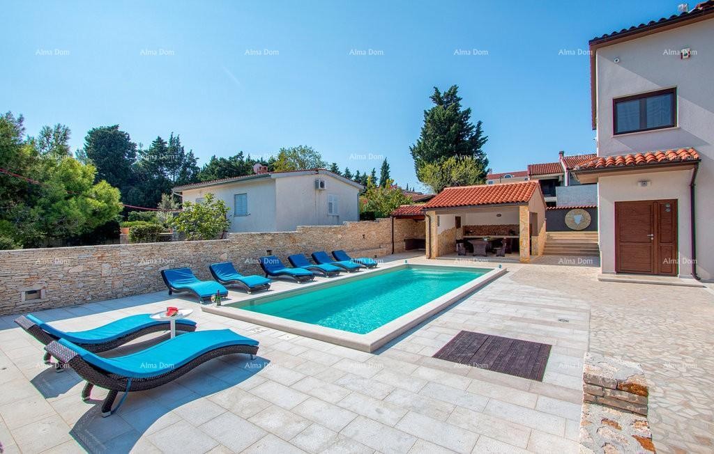 Премантура, отдельный дом с 5 спальнями. Близость к морю. 13