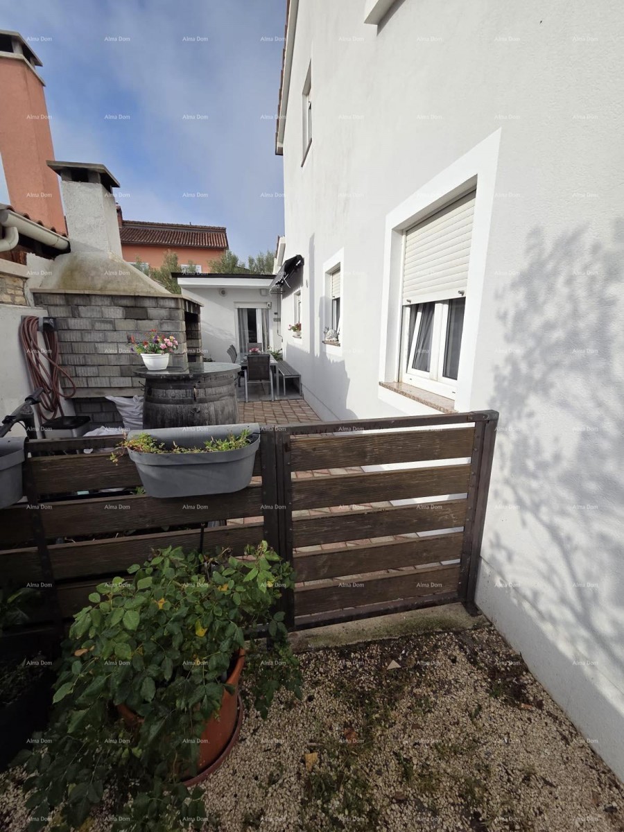 Šišan – prizemni stan 72 m² s dvorištem od 70 m2. 1