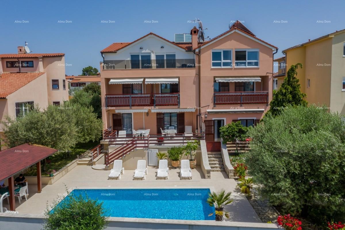 Apartmanska kuća s bazenom!Blizina mora i plaže!  Peroj. 4
