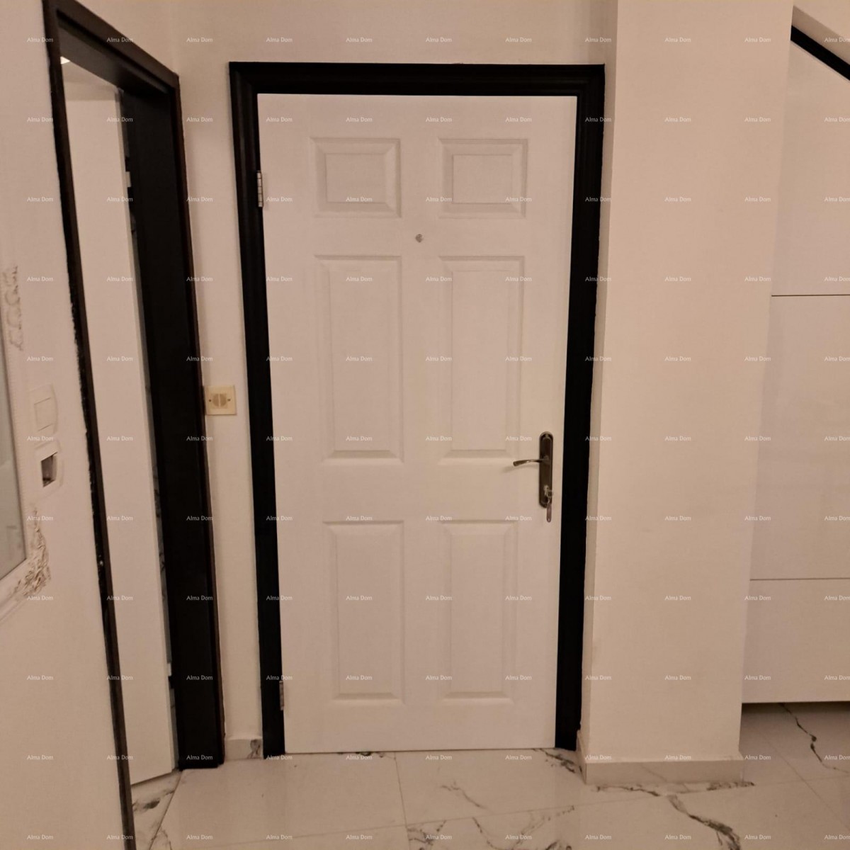 ŽMINJ – Solastniški del hiše naprodaj (3 stanovanjske enote) 14