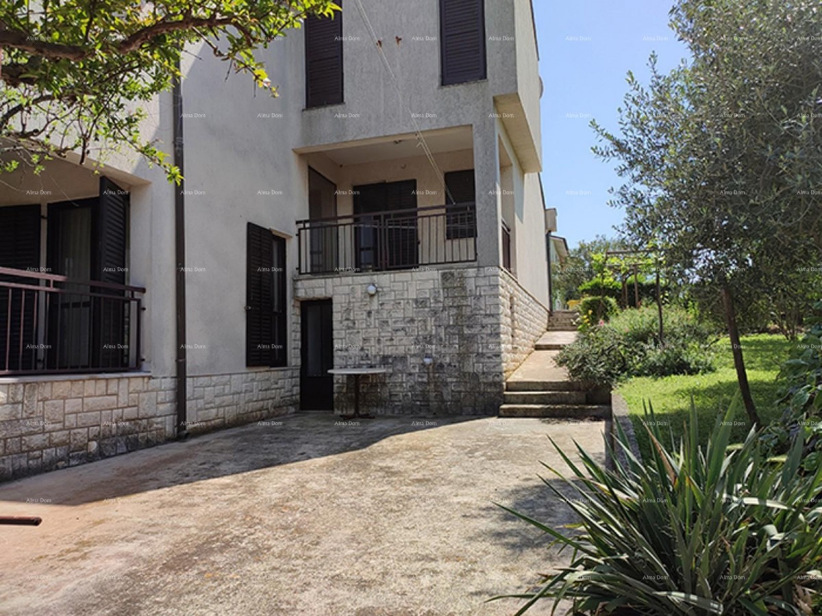 PULA – Škatari, družinska samostojna hiša z veliko parcelo 4