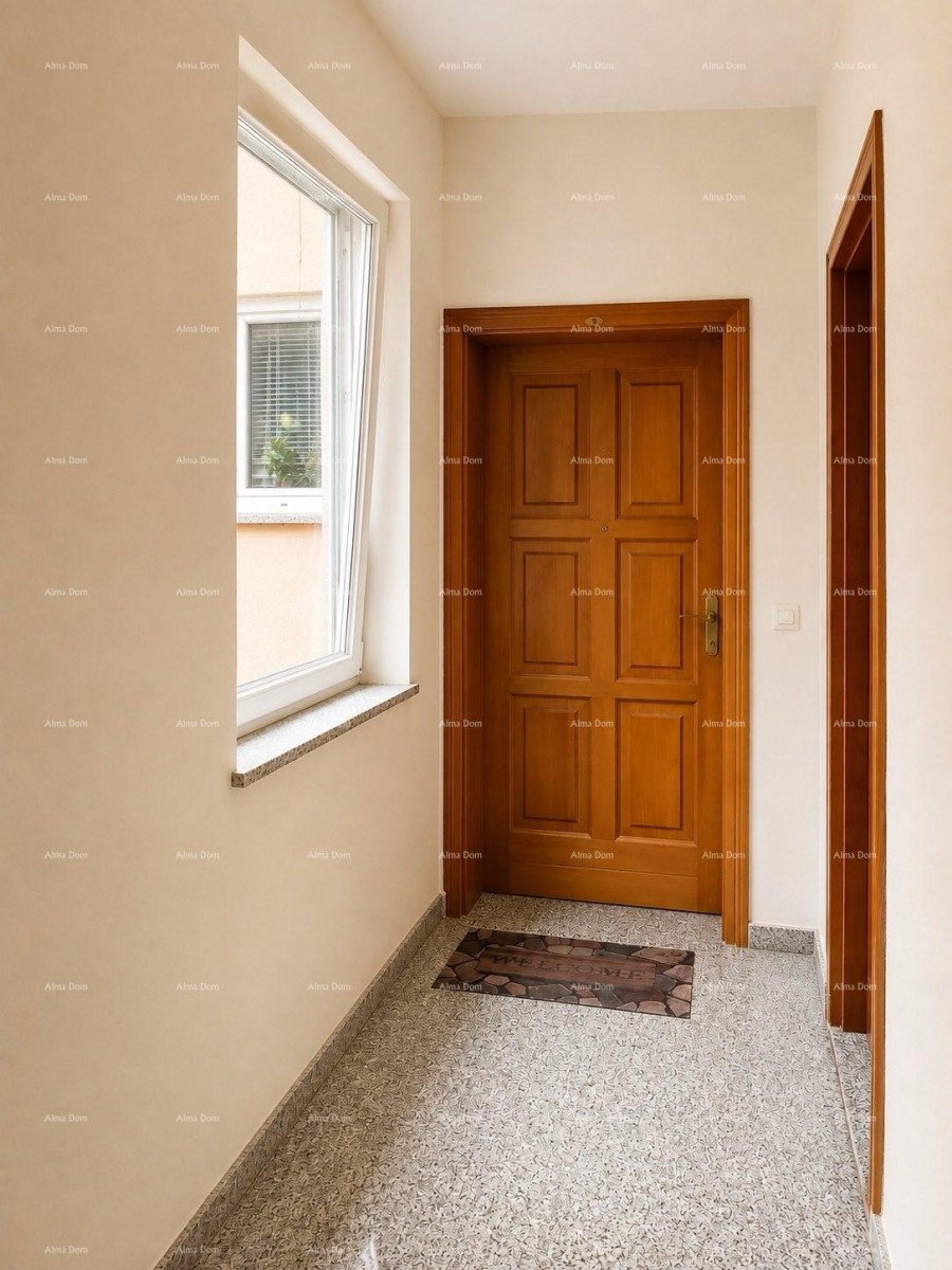 СТАН В РОВИНЬ – 76 м², 2 ГАРАЖА 17
