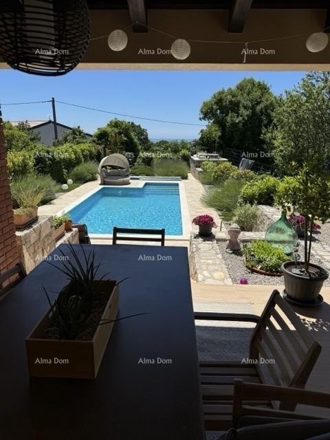 Mediteranska kuća s bazenom i pogledom na more , Raša 14