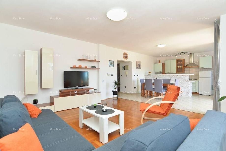 Na prodaju kuća s apartmanima u Štinjanu. 8