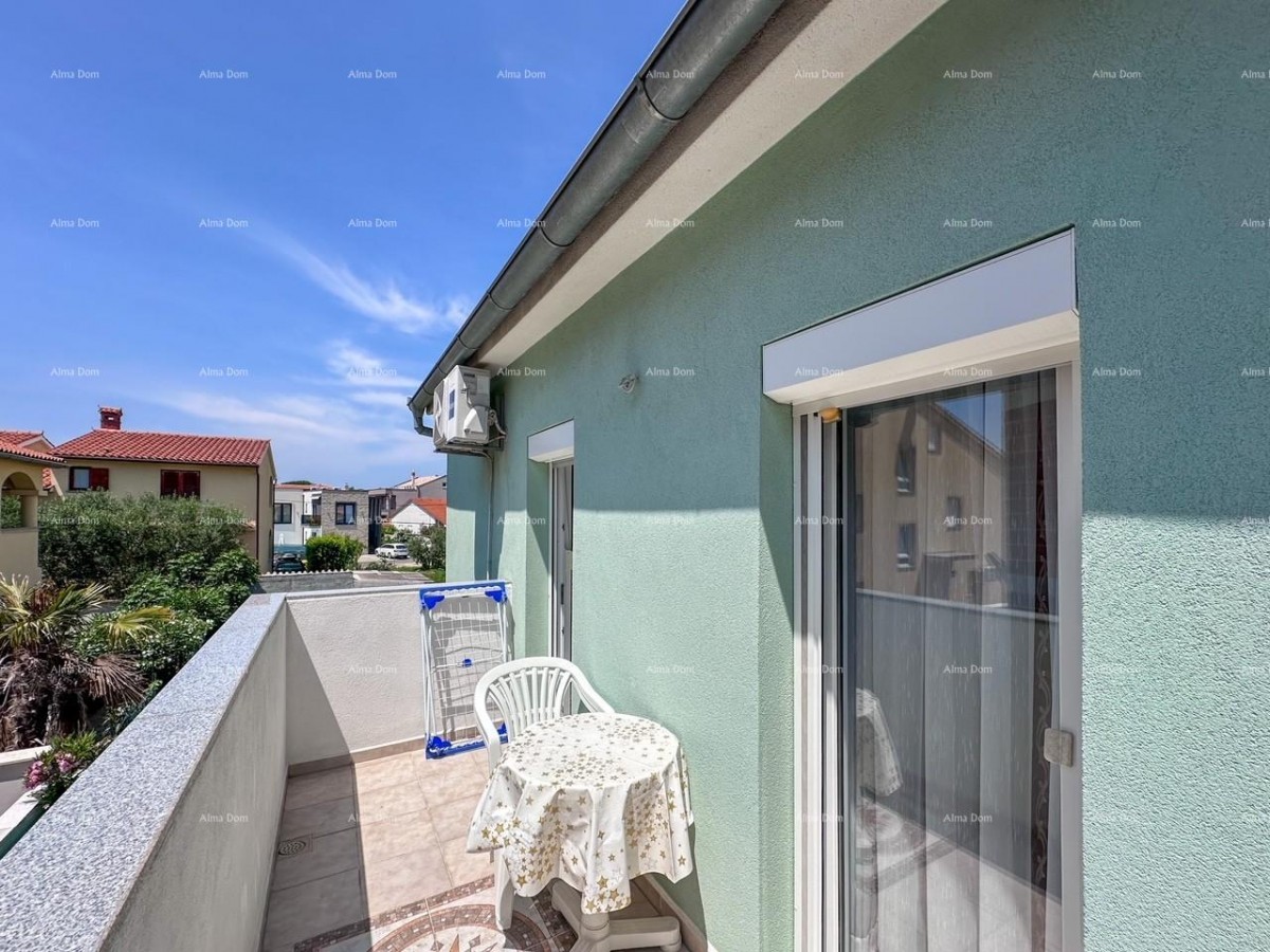 Vendiamo una casa con due appartamenti a Valbandon. 21