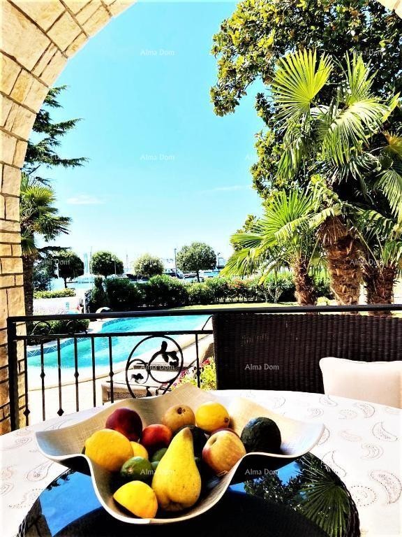 Umag Punta. First row to the sea! With swimming pool! 16