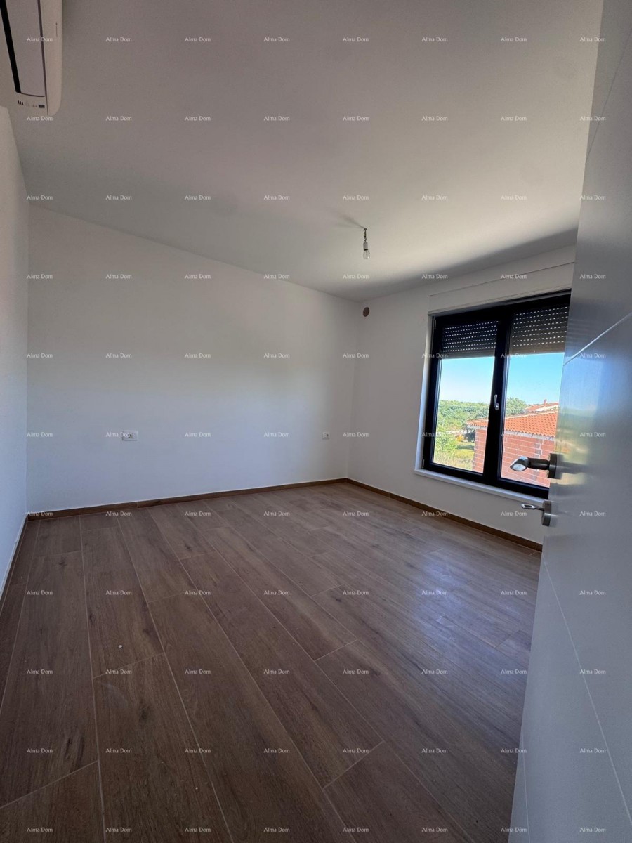 Valbandon! Doetažni stan. Blizina plaža. 17