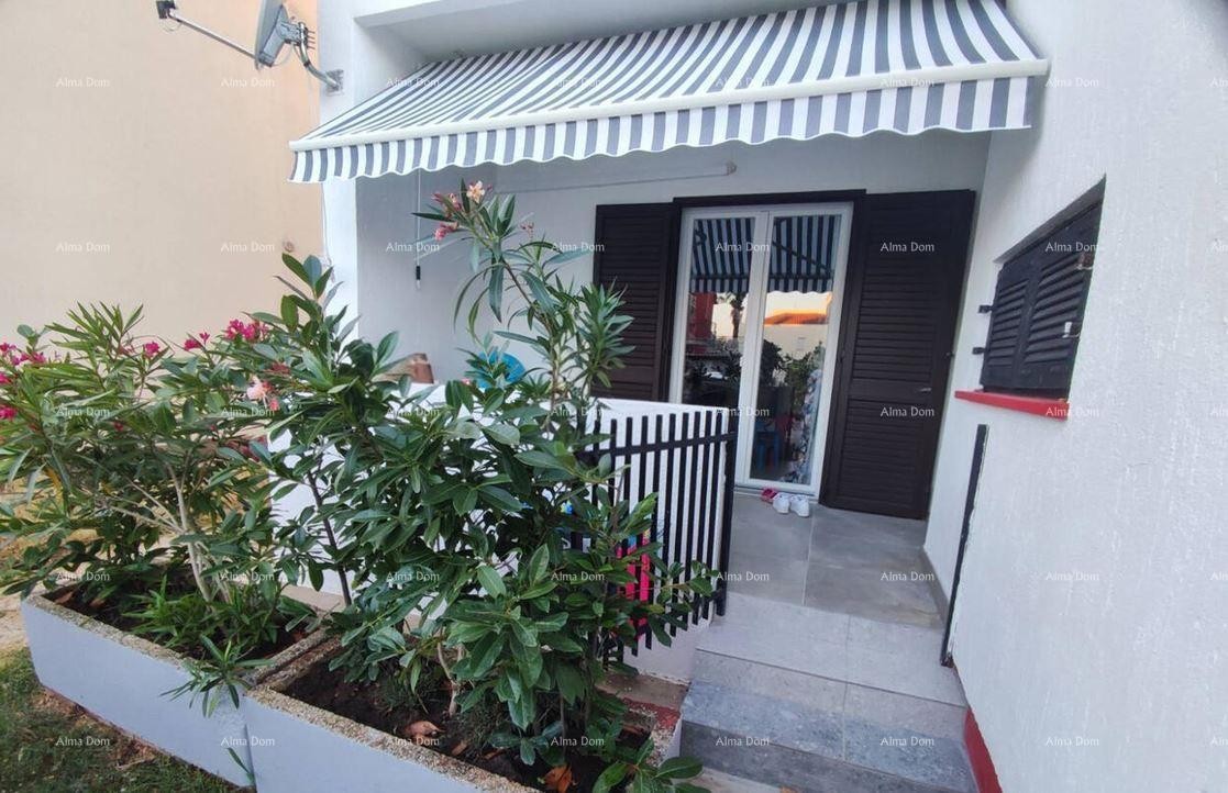 Stan con terrazzo – 100 m dal mare, Novigrad 2