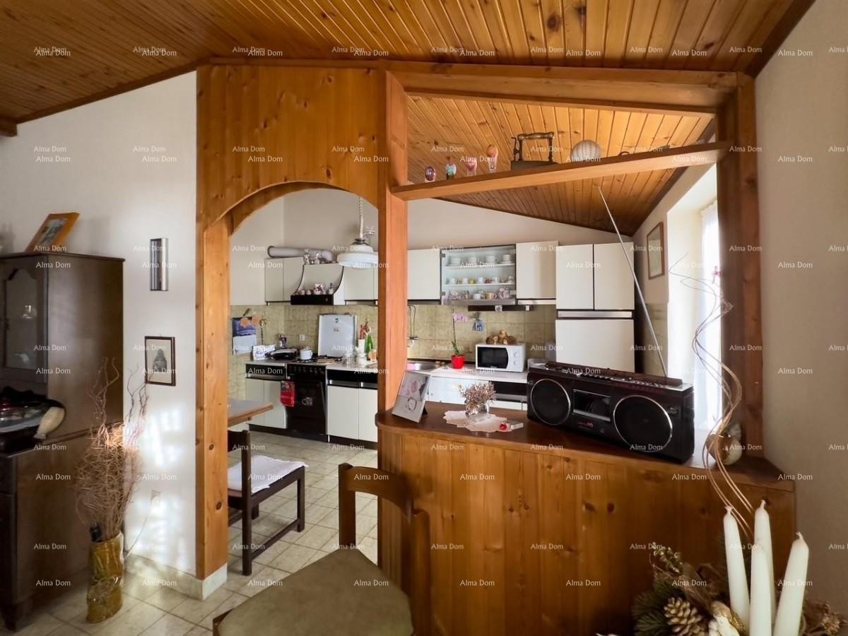 Poslovno-stambena zgrada pored mora, Medulin! 32