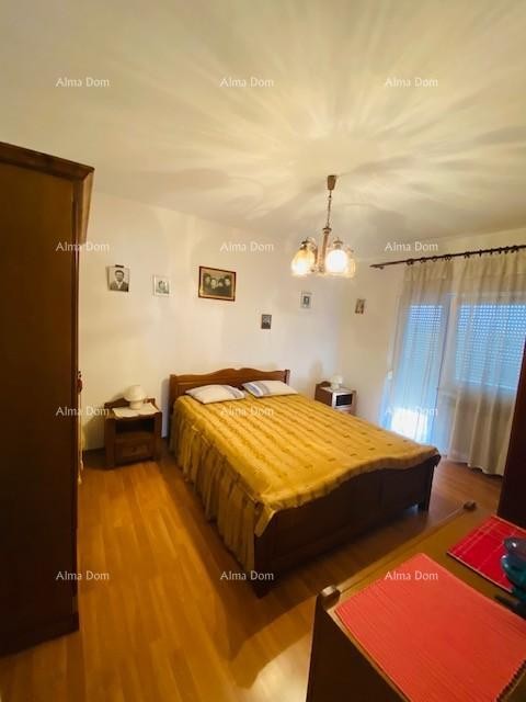 Prostrana hiša v Puli z velikim dvoriščem in številnimi možnostmi 32