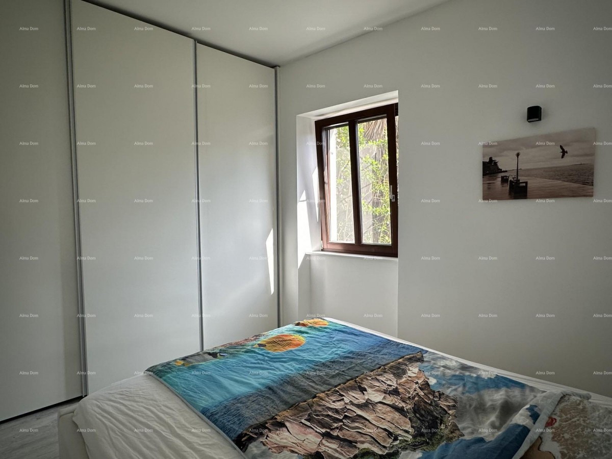 Čudovita hiša s tremi etažiranimi apartmaji v starem mestnem jedru Poreča! 39