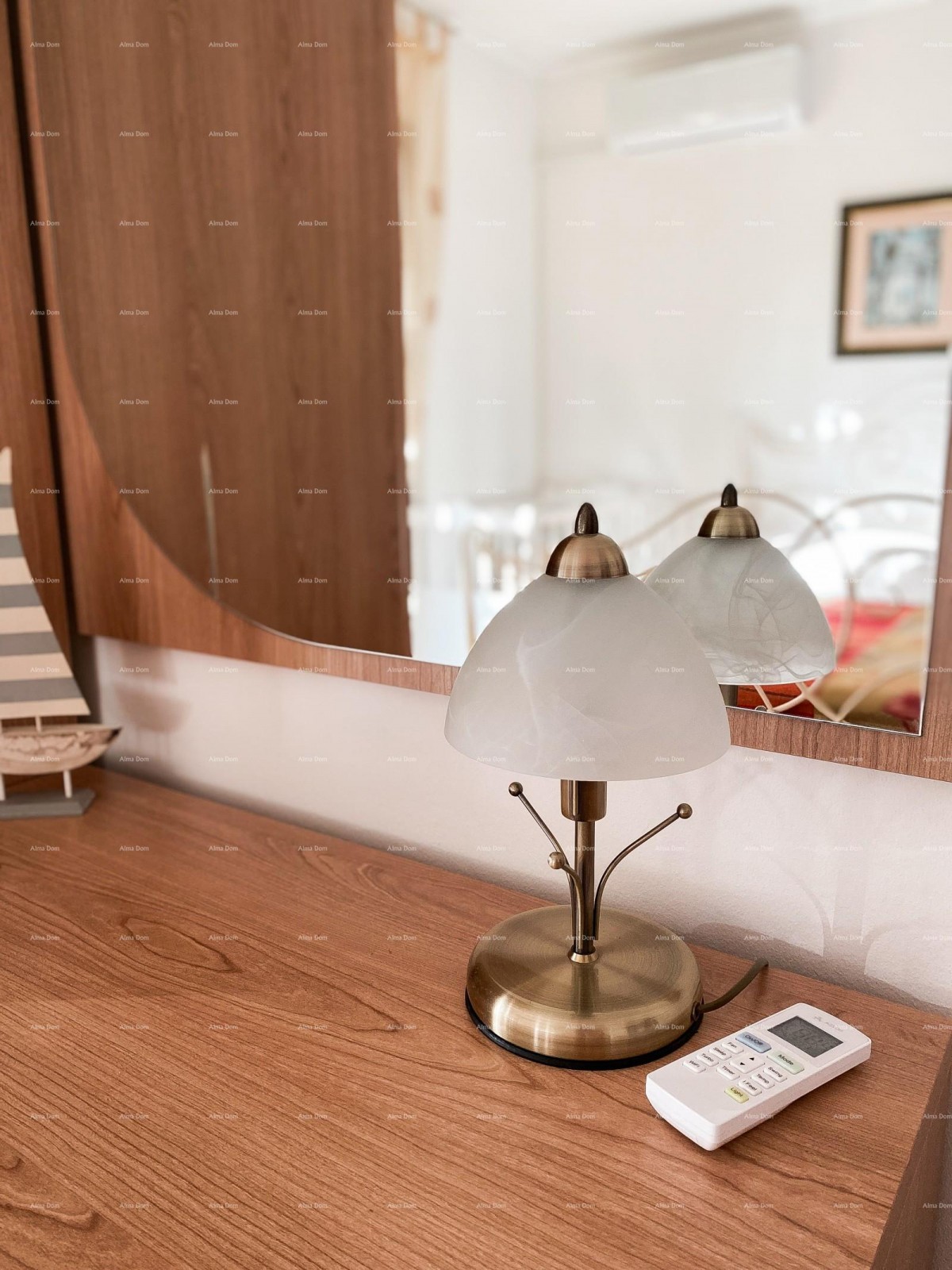 Lepa vila za prodajo na eni izmed najboljših lokacij v Supetru, otok Brač! 36