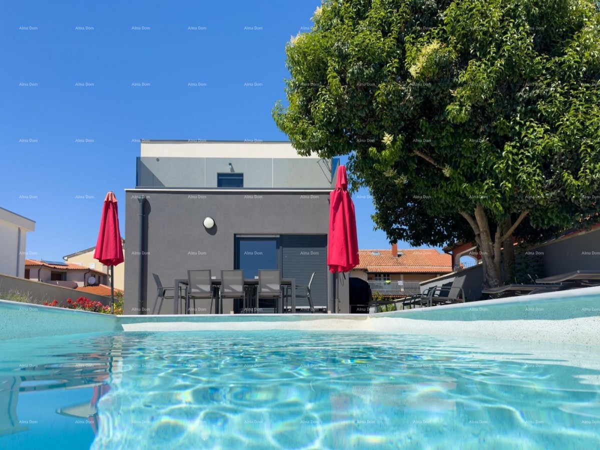 Istria, Ližnjan, 1 km to the center of Medulin, new modern house with pool for vacation. 49