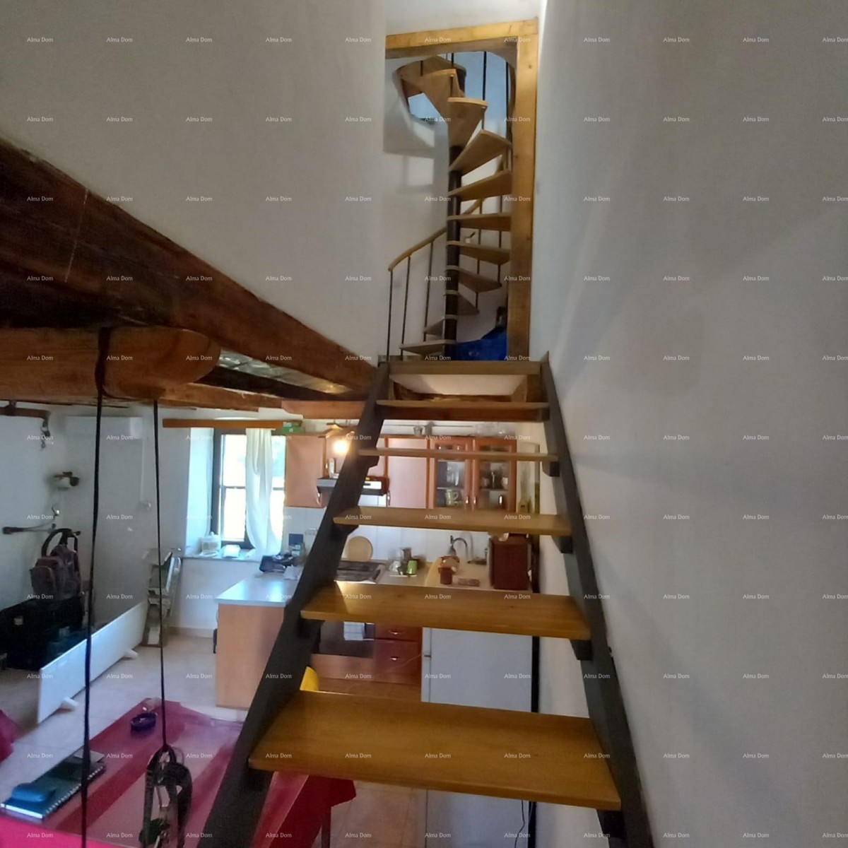 In vendita: affascinante casa istriana con ampio cortile – Valtura 3