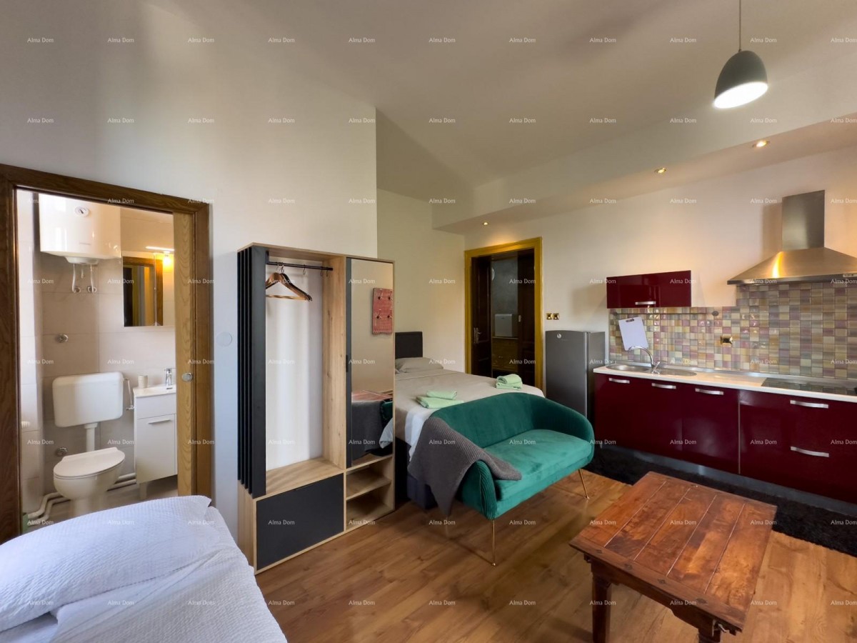 Prodaja stana u centru s 4 stambene jedinice, Pula! 24