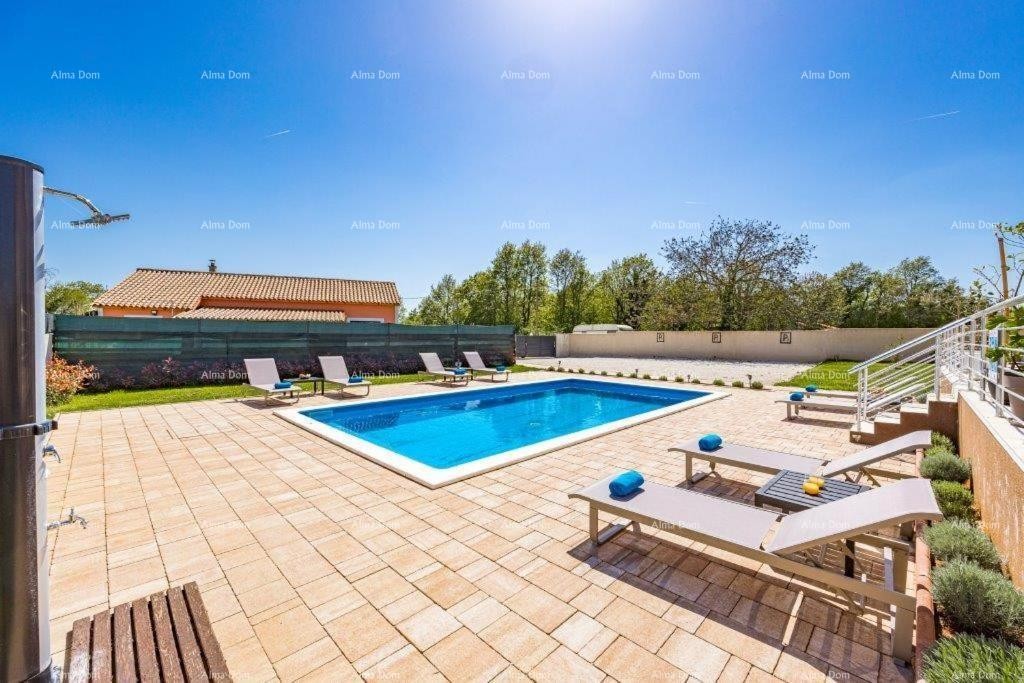 Lussuosa villa con piscina in vendita – Istria, dintorni di Barbana 2