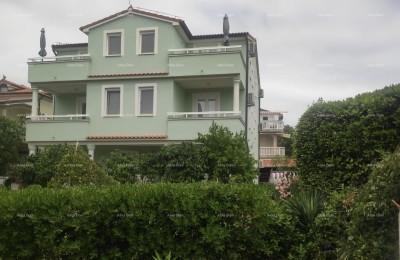 Продажа большого жилого дома на 11 квартир в Медулине!