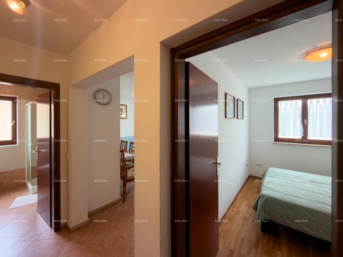Novigrad, apartment in an attractive location with a pool. 19
