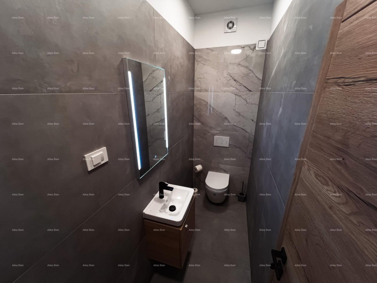 Top location, Pomer! Modern two-story house with pool and jacuzzi! 22