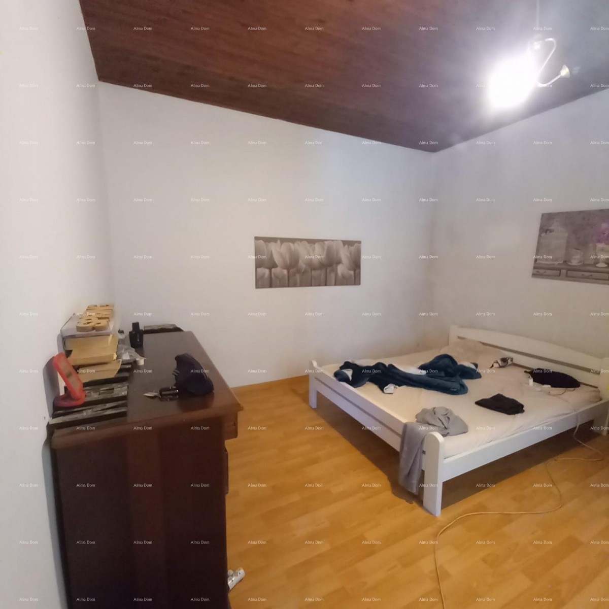 Пула Продается одноэтажный дом с большим садом и террасой 20