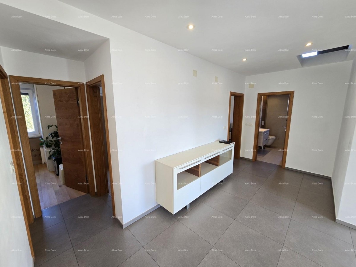 Современный дом с бассейном в Пуле, недалеко от центра! 4