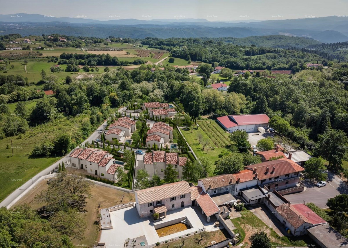 Sale of a ground floor house with a pool in a new residential neighborhood, Barban! 1