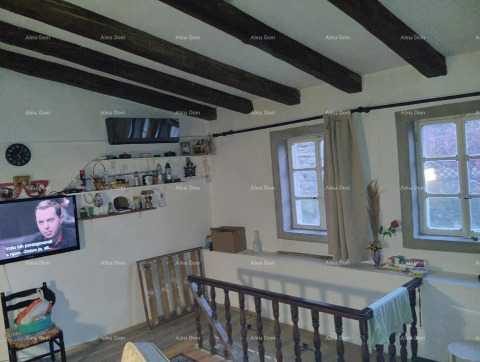 Prodamo hišo v centru Motovuna 7