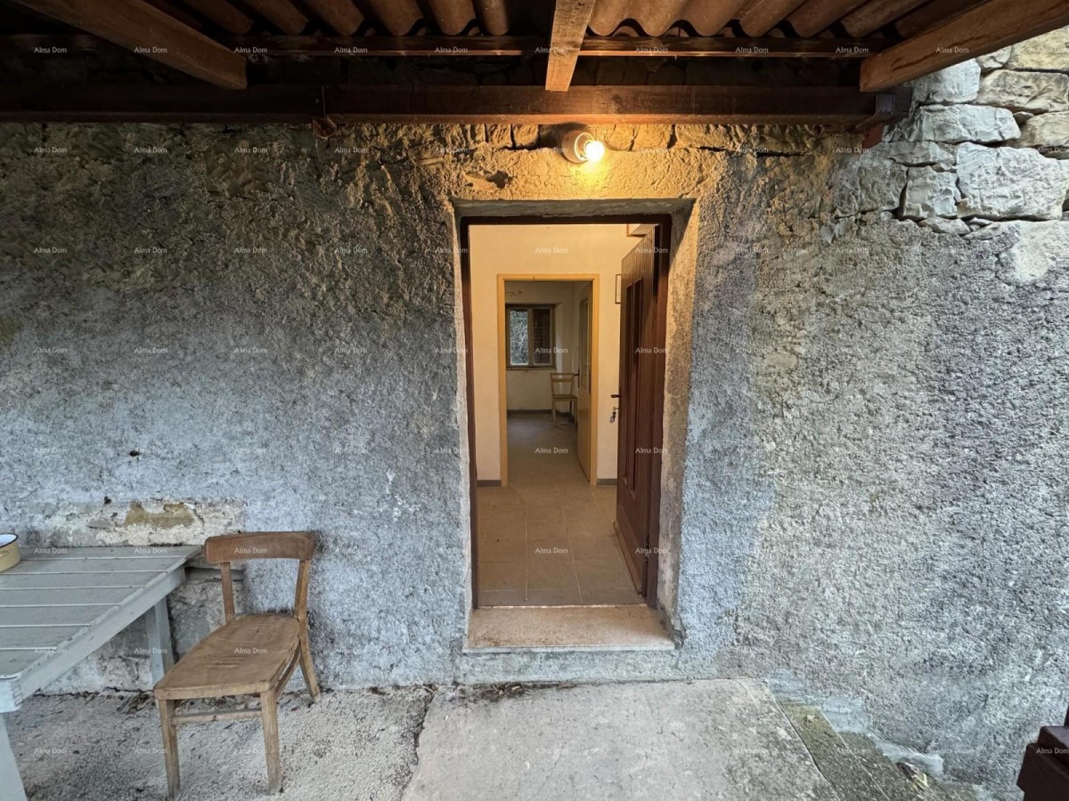 Sale - Stone Istrian House with Building Land, in a Smaller Town, Near Buzet! 4