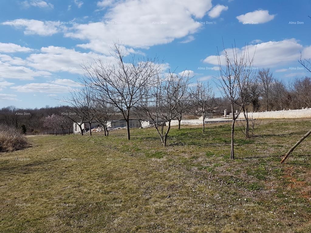 Građevinska parcela sa građevinskom dozvolom za prizemnicu! 6