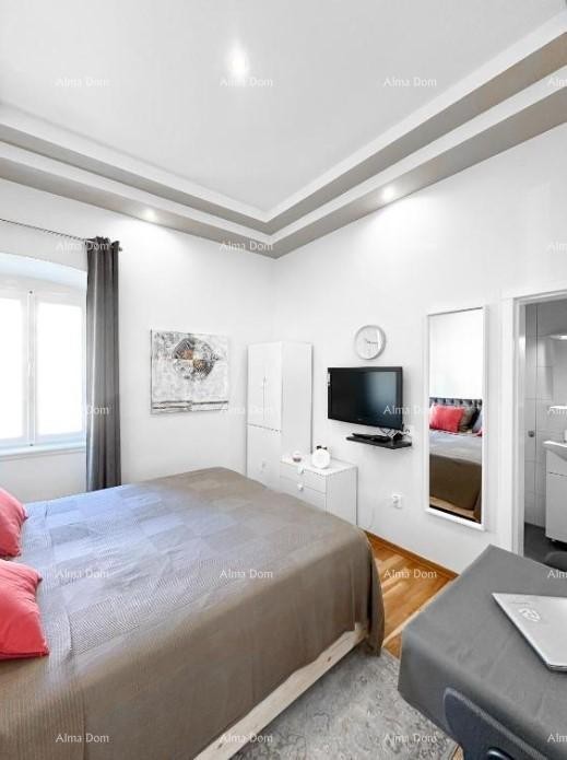 Luksuzan stan u srcu Pule – 122 m². Pješačka zona. 13