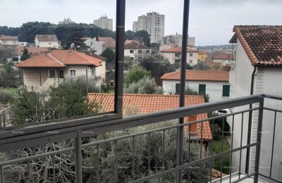 Pula Veruda. For Sale – 1st Floor of a House with Garden and Parking