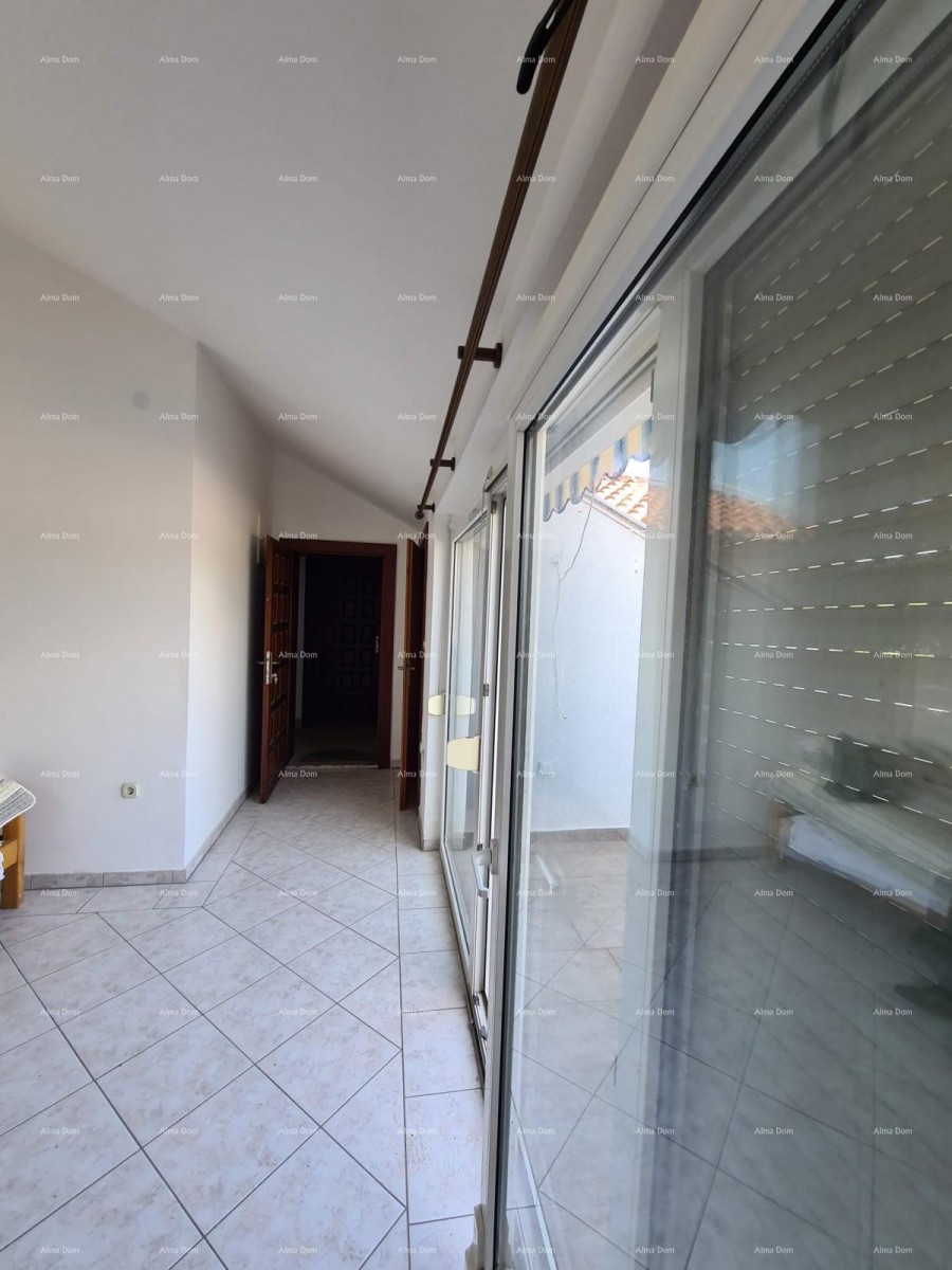 Excellent opportunity! Apartment for sale in a prime location, Medulin! Just a five-minute leisurely walk to the sea and beaches. Immediate proximity to the campsite. 7