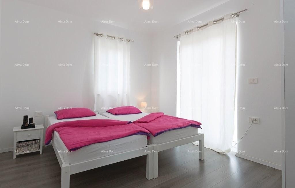 Продается дом с бассейном, Воднян 5