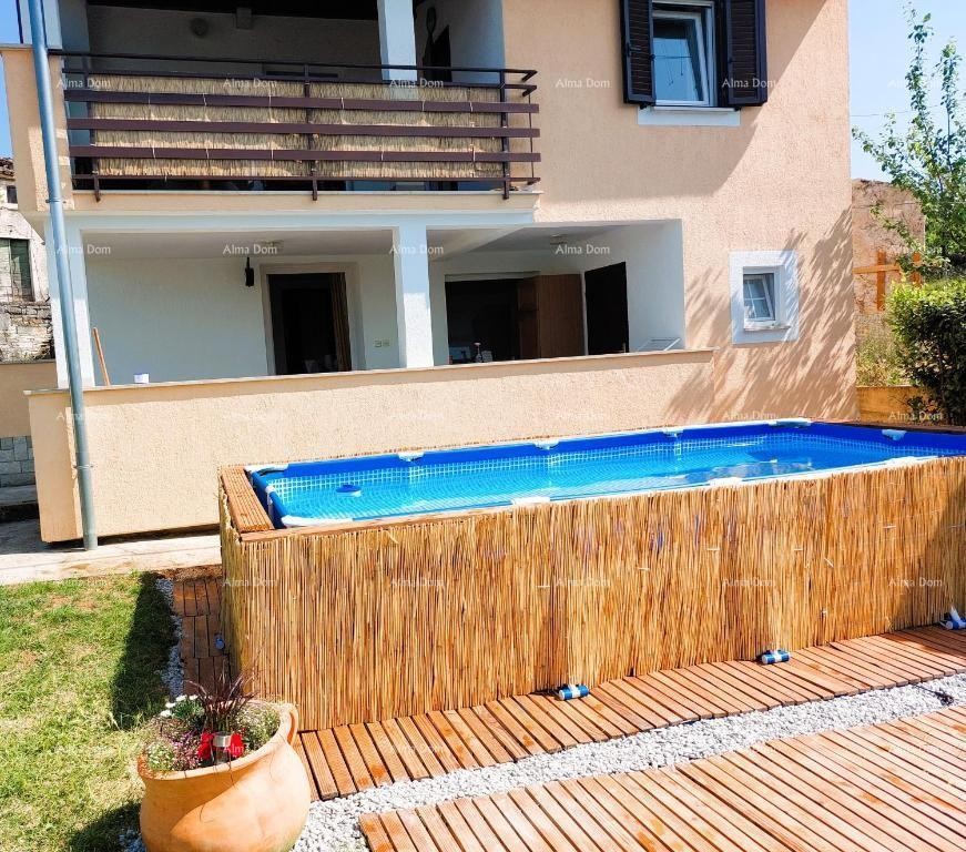 House Karojba 13