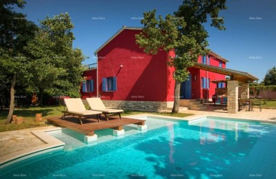 Una bella casa vicino a Barbana è in vendita