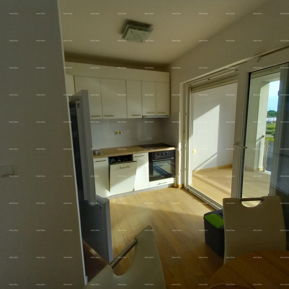 Продажа меблированной квартиры с парковочным местом в отличном месте, Фажана! 5