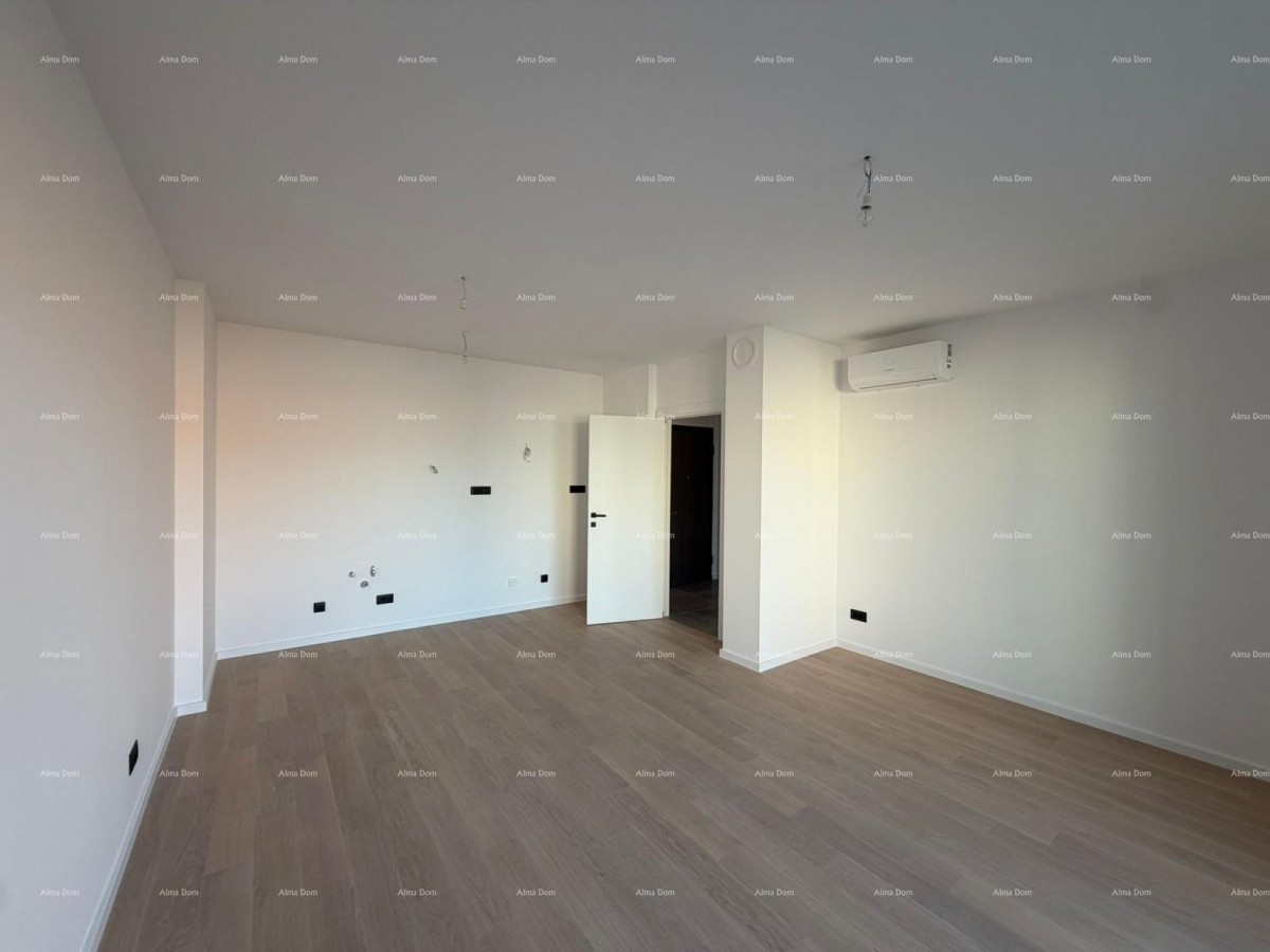 УМАГ – Новостройка! Квартира в современном жилом комплексе с двумя парковочными местами, S 2-22 21