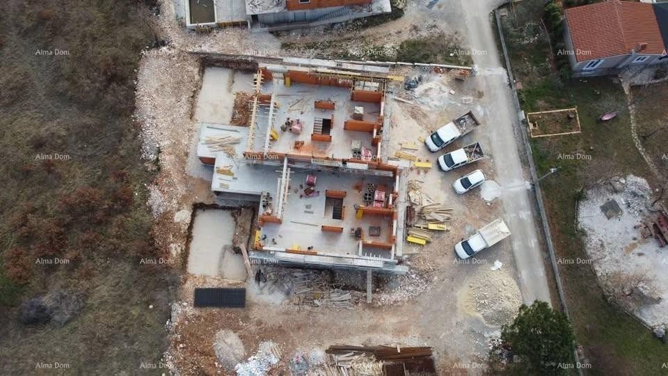 Vrhunska lokacija, narava, mir – moderna vila v gradnji 5