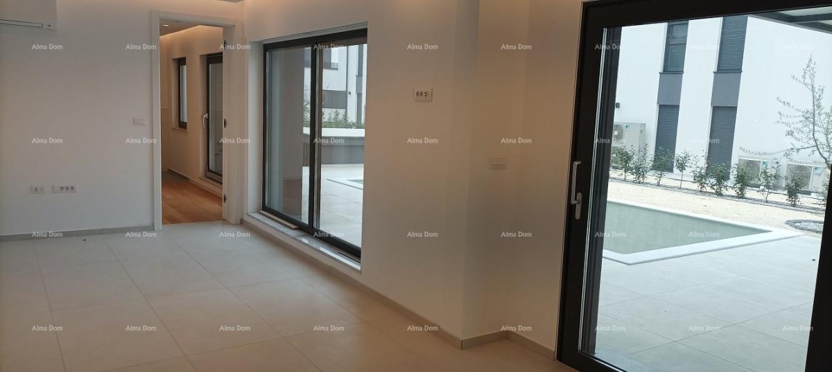 Moderna villa per le vacanze in un complesso chiuso con ville sulla costa del mare. 12