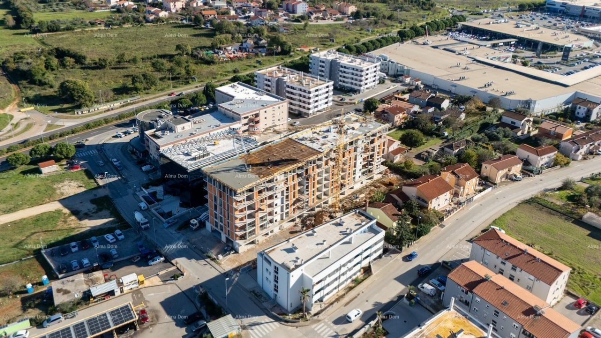 Pula. New multi-family building. Apartment for sale with parking space and storage. Close to the new hospital. S37 20